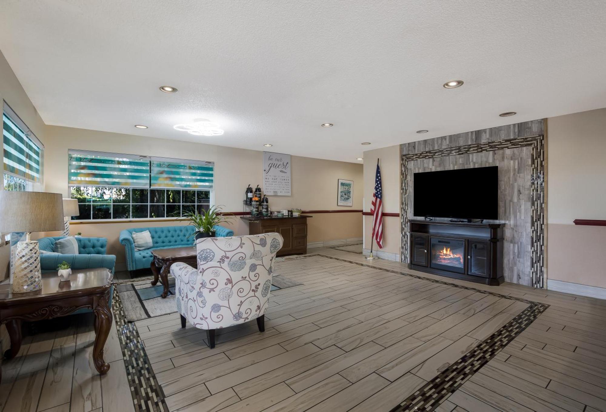 Quality Inn & Suites Medford Airport Exteriér fotografie